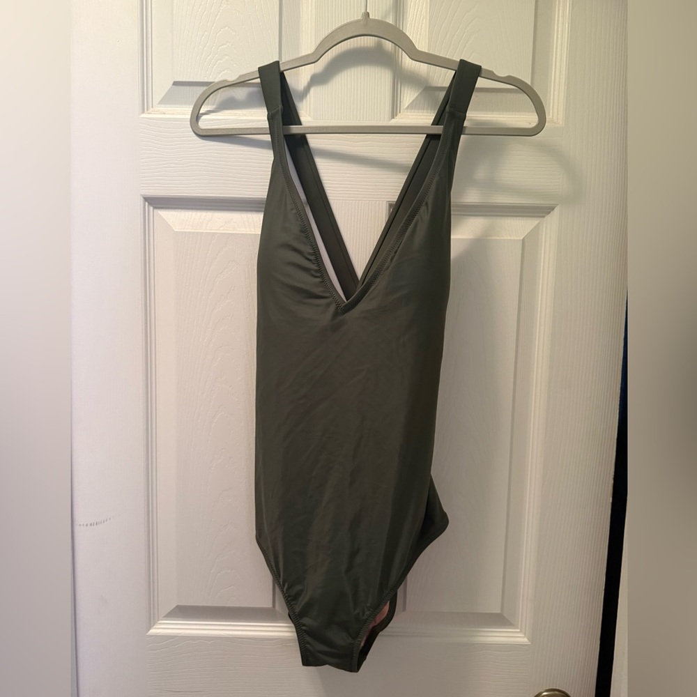J. Crew V-neck cross-back one-piece swimsuit (10 DD)